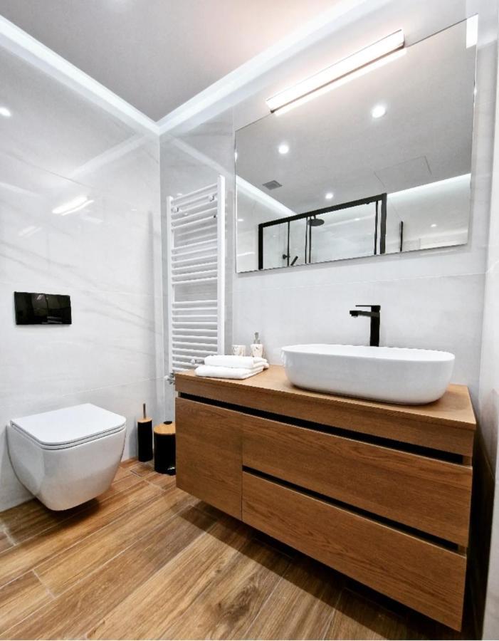 Modern Garden View Apt In Voula, Athens - Luxe Luaran gambar
