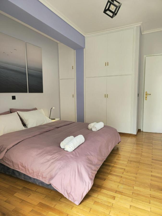 Modern Garden View Apt In Voula, Athens - Luxe Luaran gambar